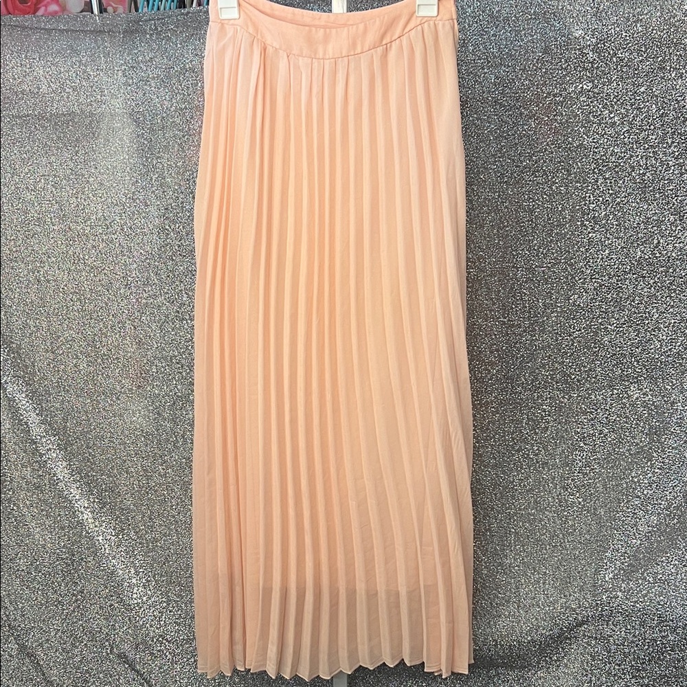 Charlotte Russe Soft Peach Pleated Skirt